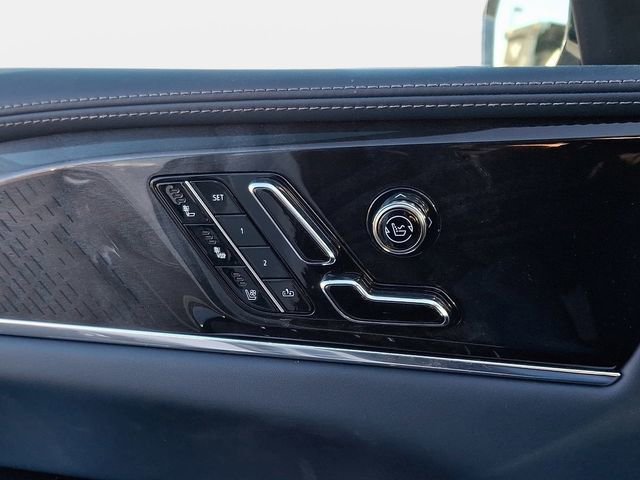 New 2025 Cadillac Escalade IQ Luxury 2 AWD/4WD image 24