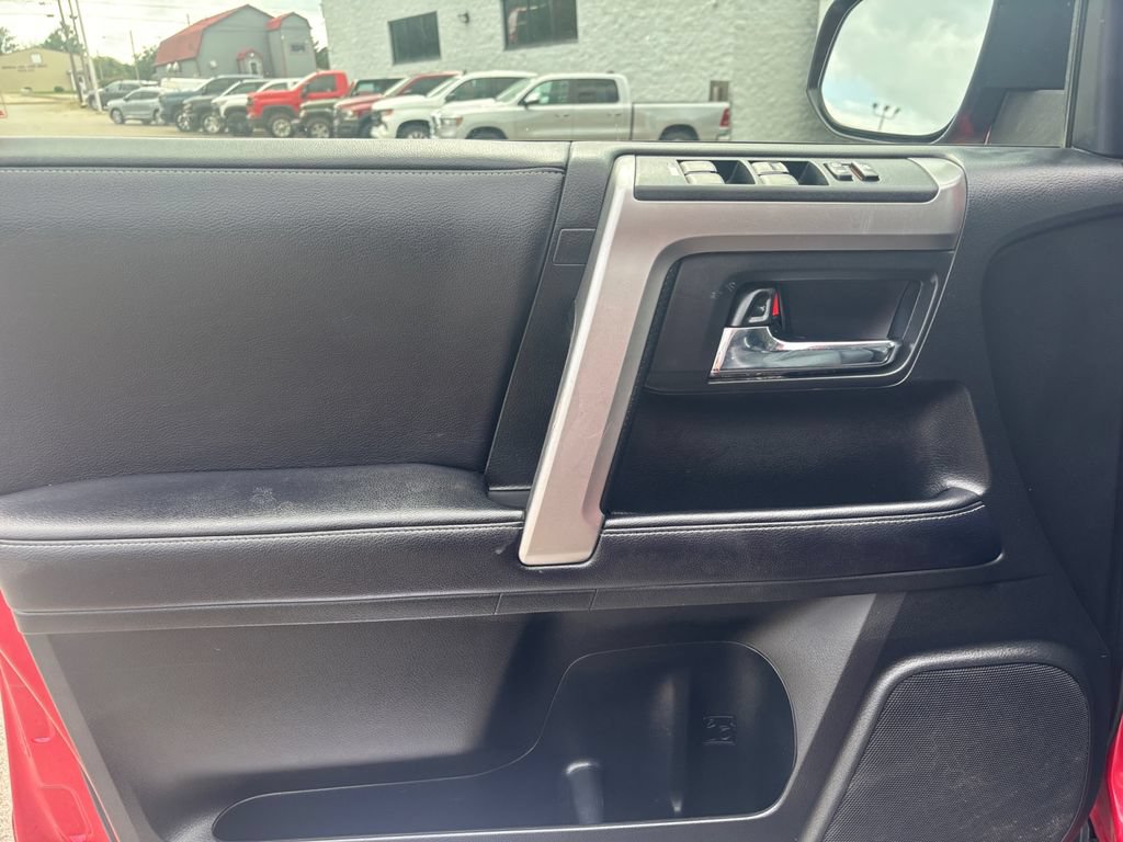 Used 2019 Toyota 4Runner Limited AWD/4WD image 16