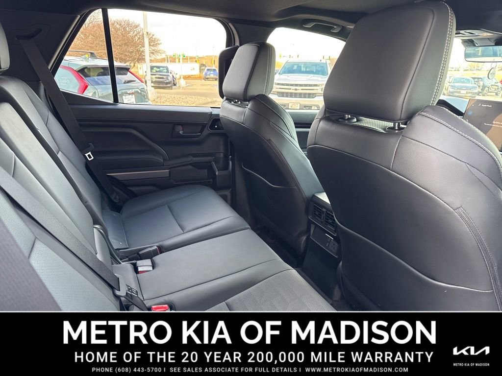 Used 2025 Toyota 4Runner TRD Off-Road Premium image 34