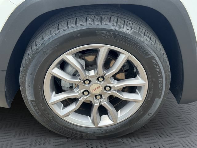 Used 2022 GMC Terrain SLT w/ Infotainment Package II AWD/4WD image 28
