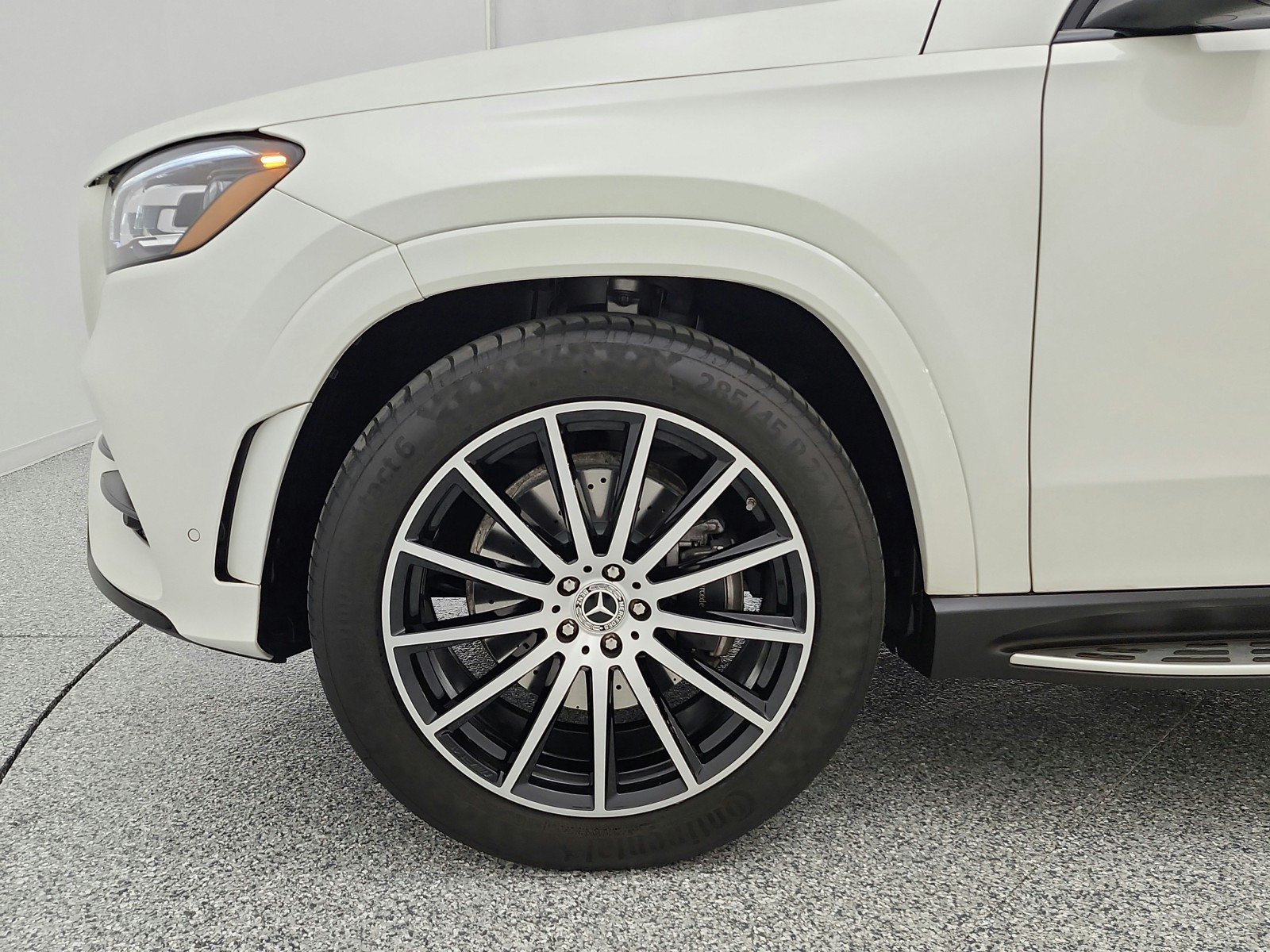 Certified 2022 Mercedes-Benz GLS 450 4MATIC image 17