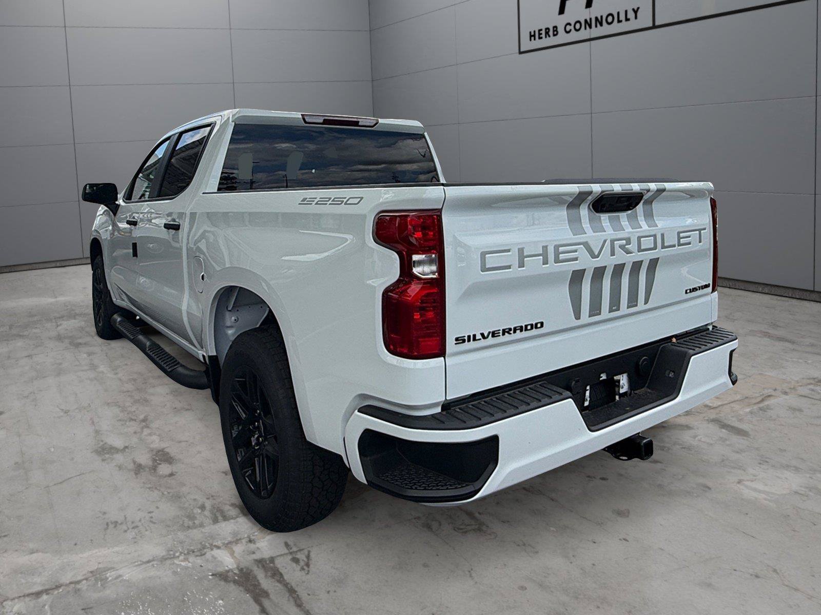 New 2026 Chevrolet Silverado 1500 Custom AWD/4WD image 3