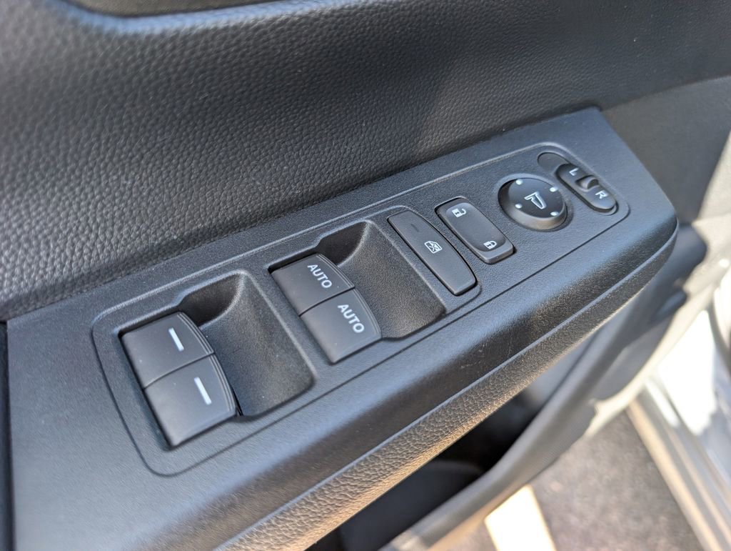 Used 2023 Honda CR-V Sport image 16