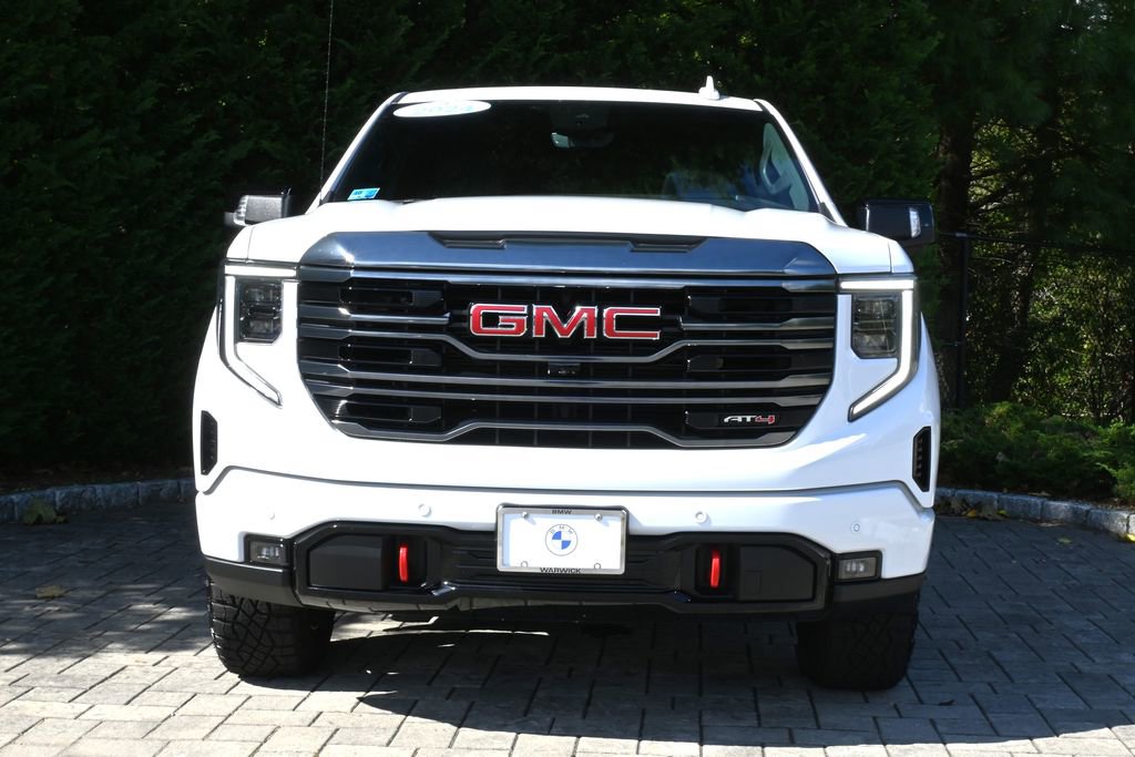 Used 2024 GMC Sierra 1500 AT4 w/ Technology Package image 10