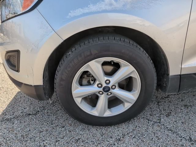 Used 2018 Ford Edge SE image 9