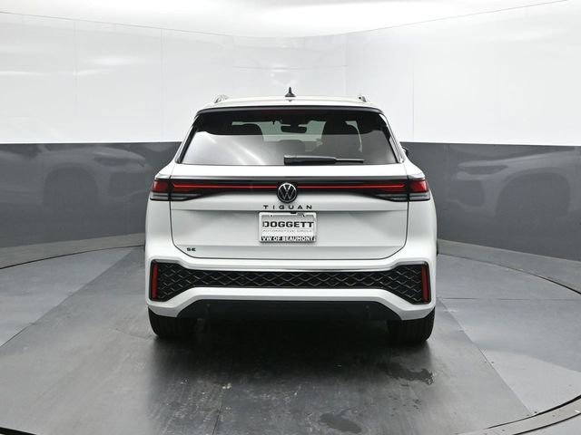 New 2026 Volkswagen Tiguan SE R-Line image 8