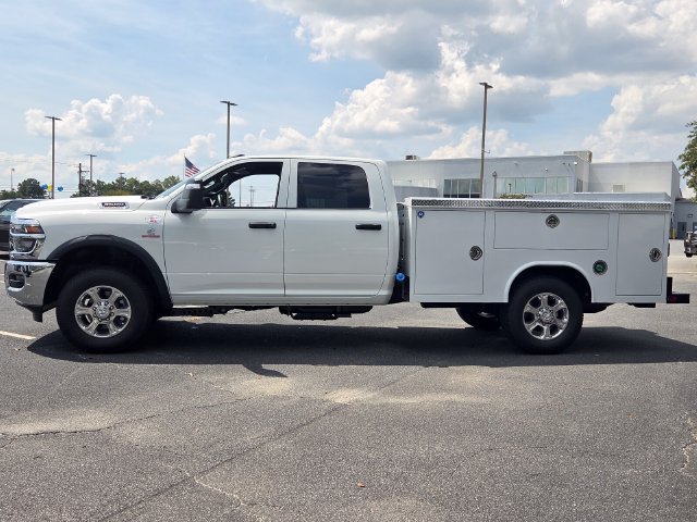 New 2027 RAM 3500 Tradesman AWD/4WD image 4