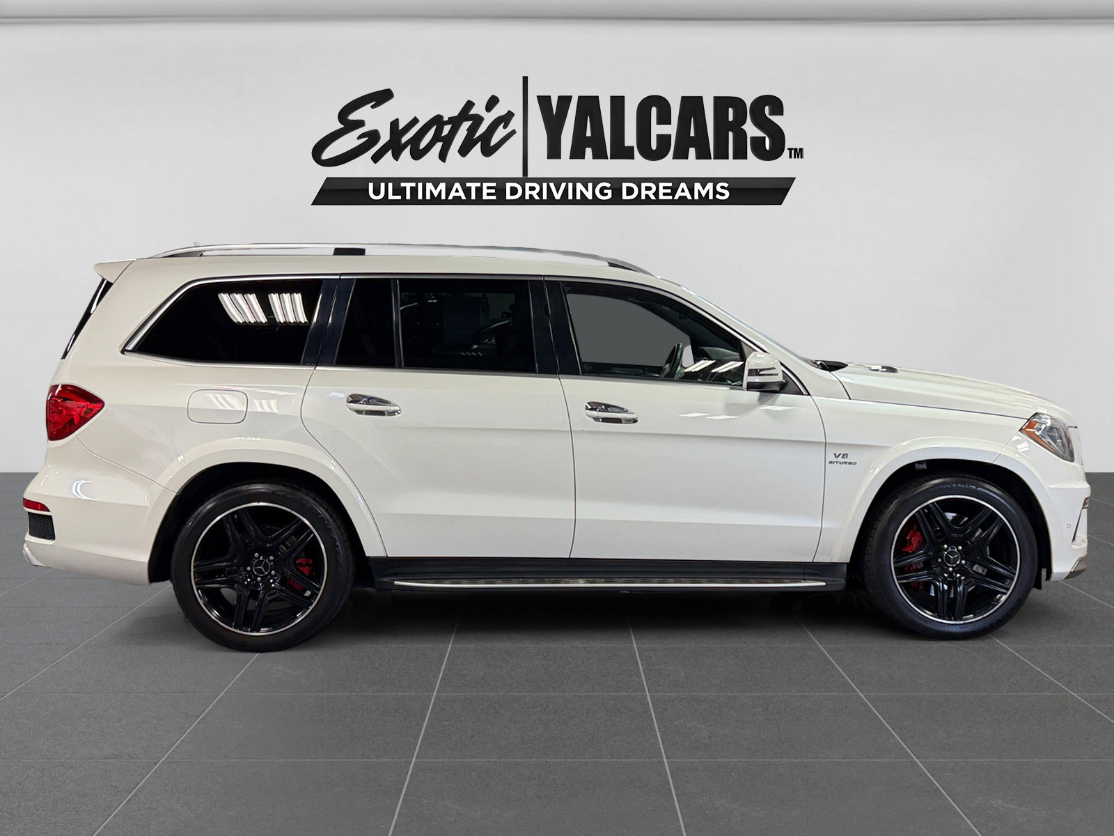 Used 2015 Mercedes-Benz GL 63 AMG 4MATIC w/ Accessory Chrome Package image 6