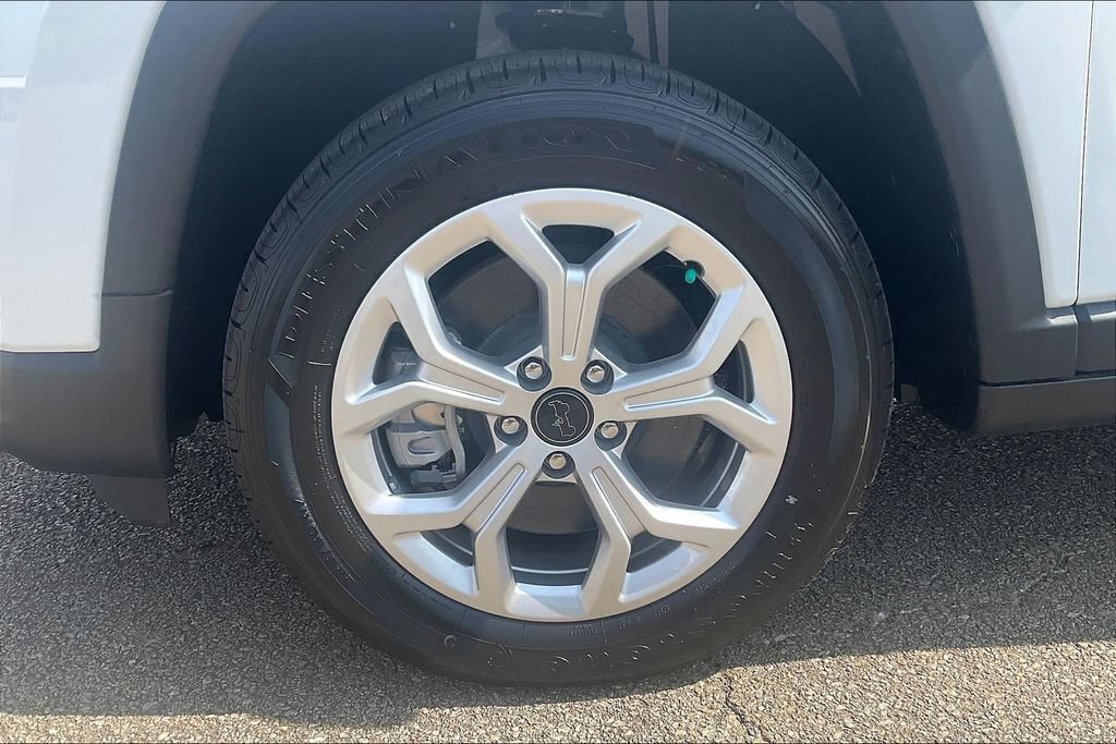 New 2025 Jeep Compass Latitude w/ Convenience Group AWD/4WD image 12