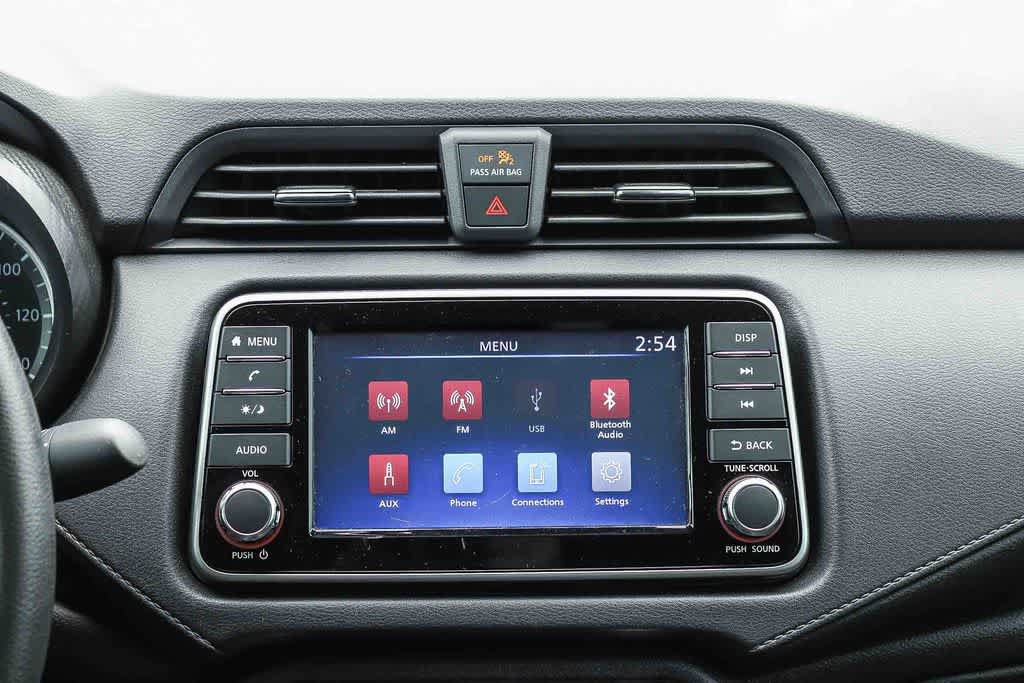 Used 2025 Nissan Versa S w/ Trunk Package FWD image 14