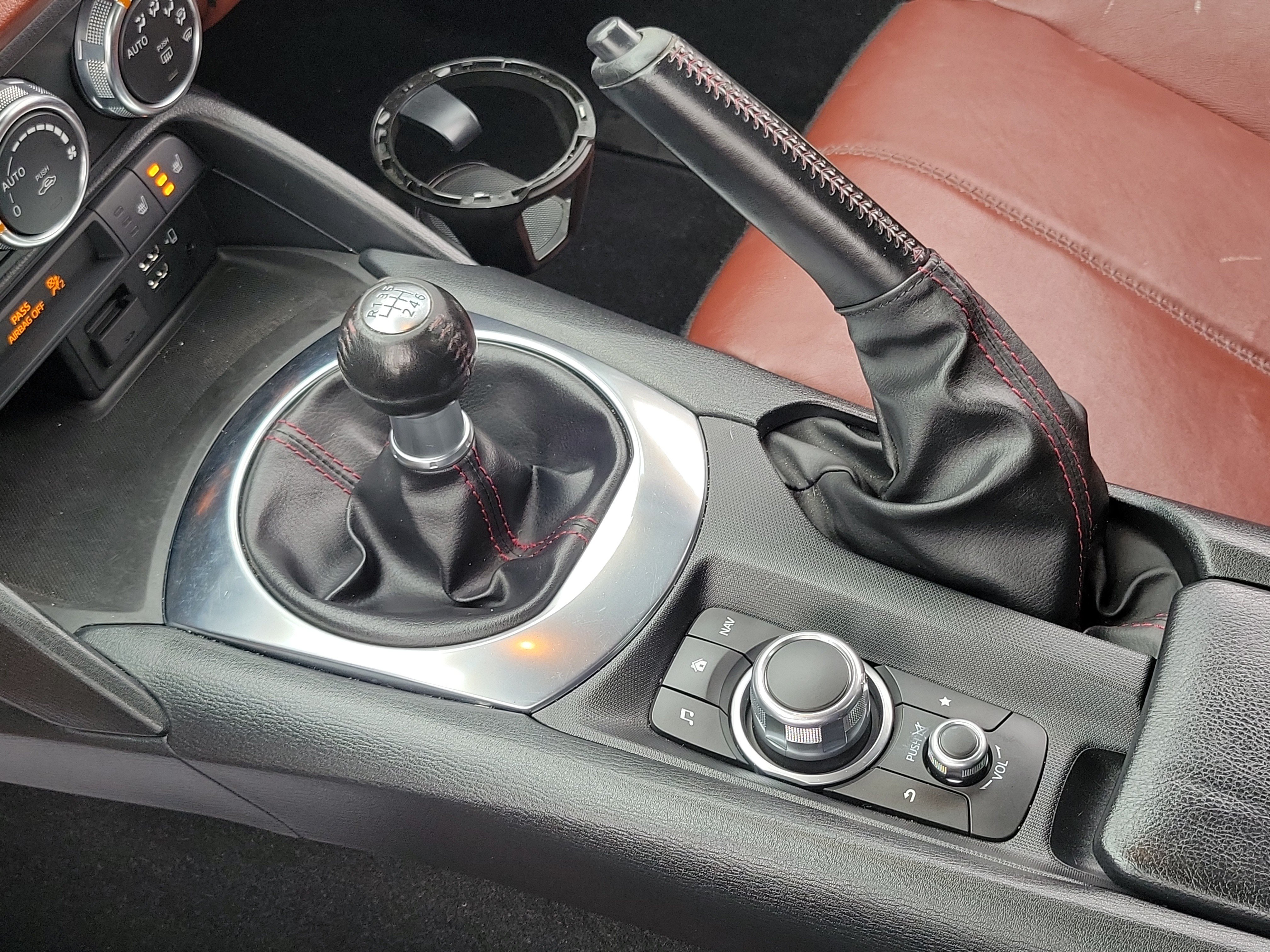 Used 2017 MAZDA MX-5 Miata RF Grand Touring RWD image 14