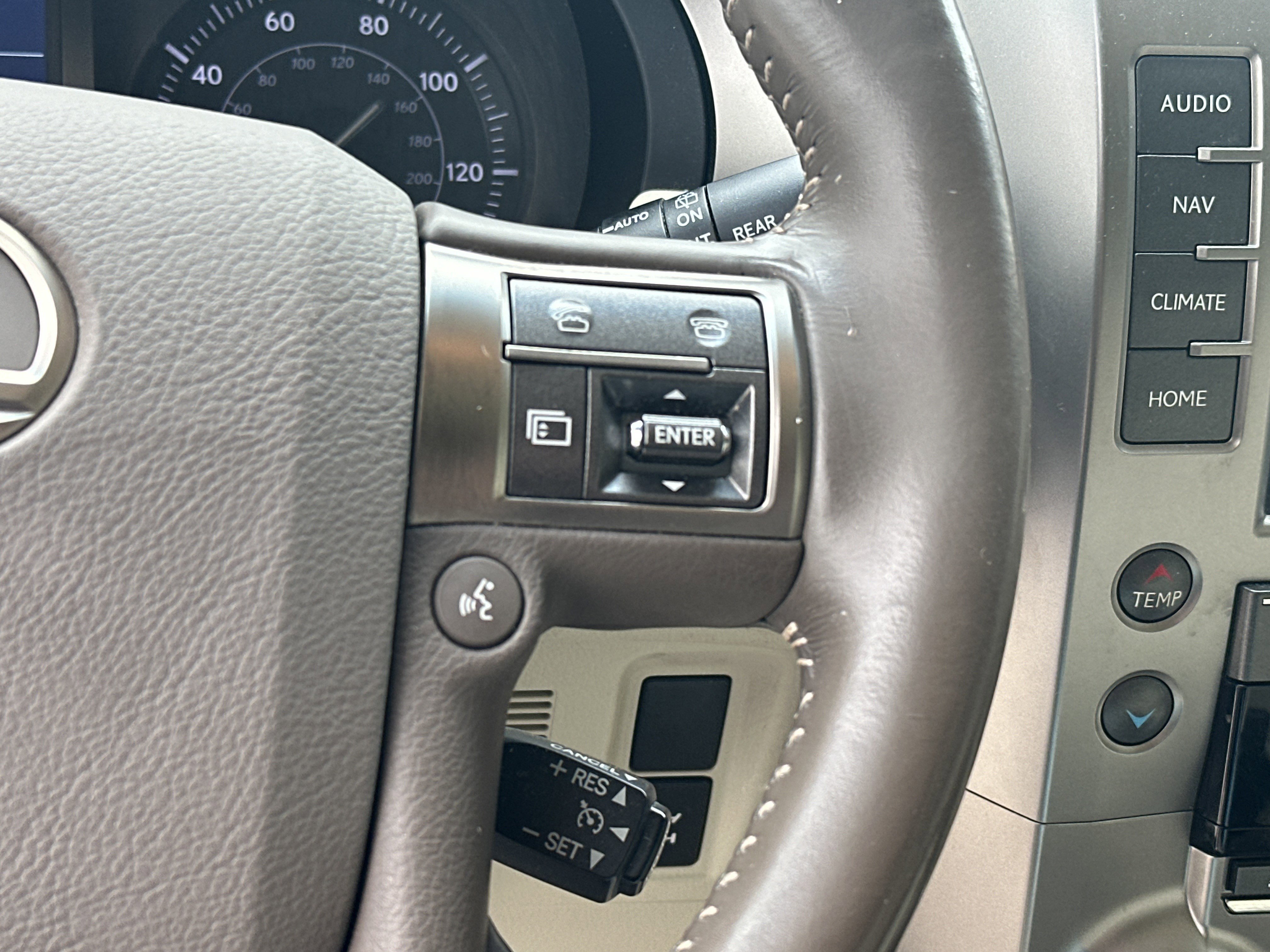 Used 2018 Lexus GX 460 Premium AWD/4WD image 19