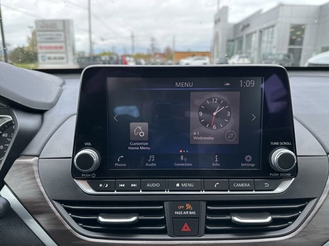 Used 2025 Nissan Altima 2.5 SV FWD image 34