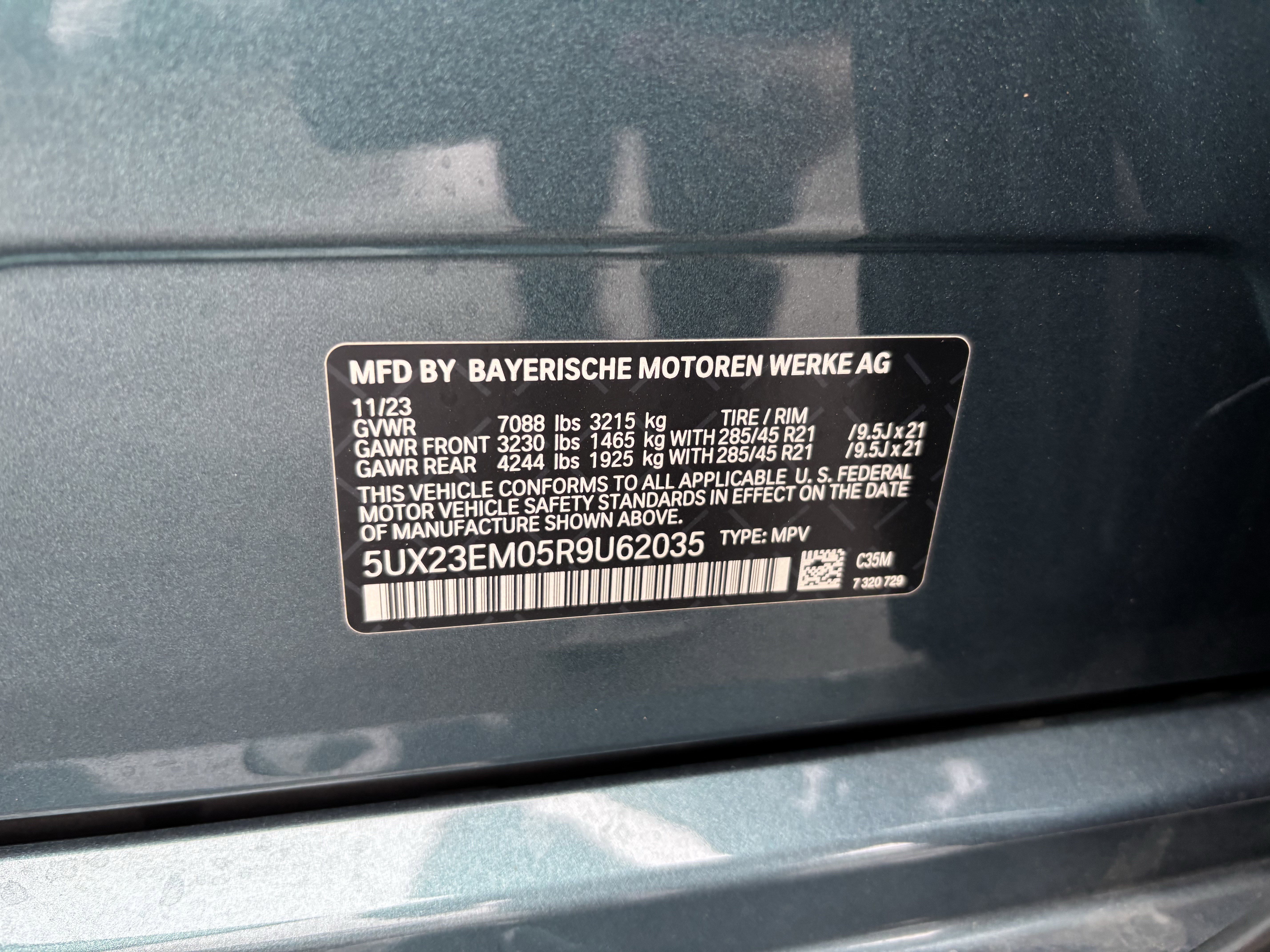 Certified 2024 BMW X7 xDrive40i w/ Executive Package image 38