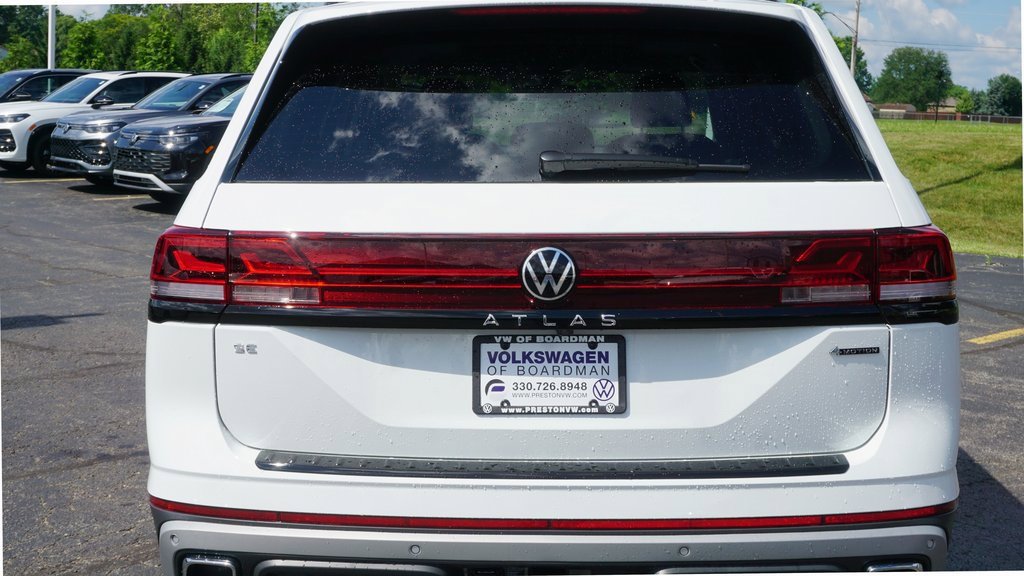 New 2025 Volkswagen Atlas Peak Edition SE image 5