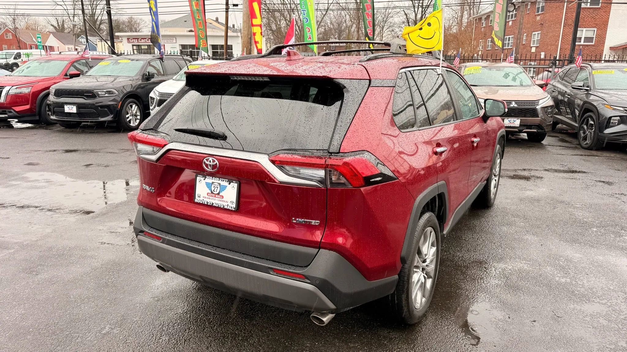 Used 2019 Toyota RAV4 Limited image 6