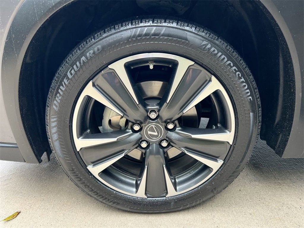 Certified 2020 Lexus UX 250h w/ Premium Package image 9