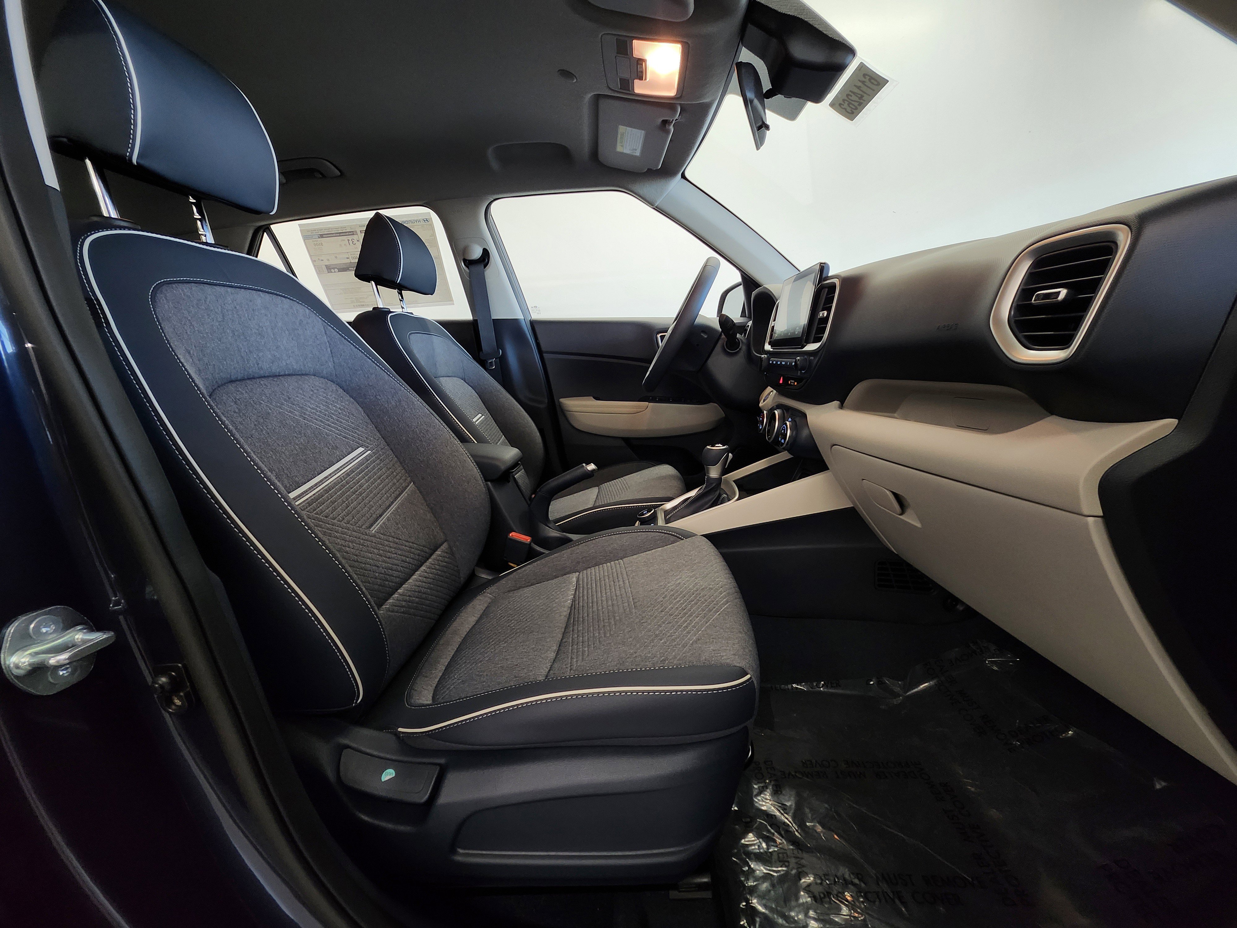 New 2026 Hyundai Venue SEL image 17