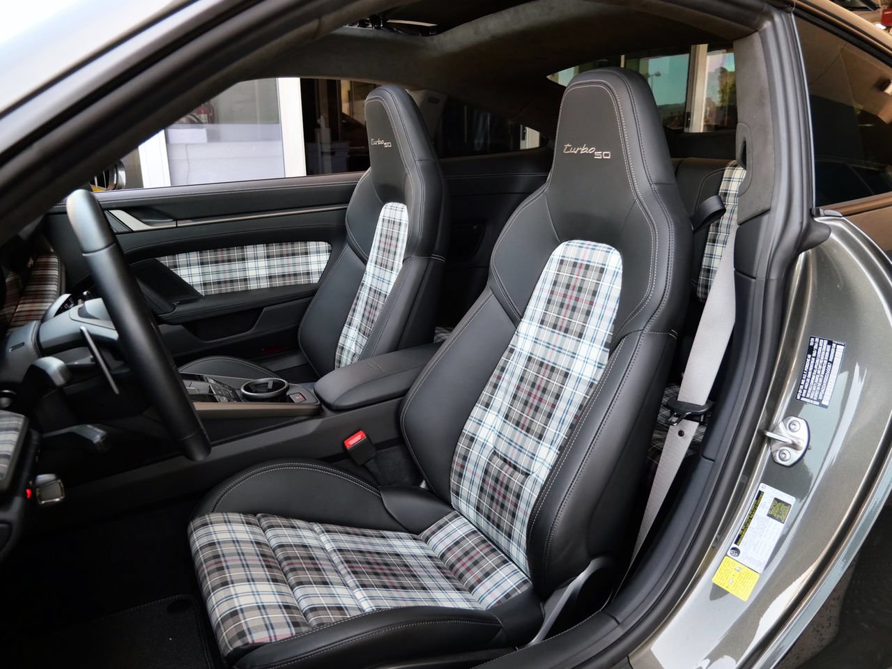 Used 2025 Porsche 911 Turbo AWD/4WD image 18