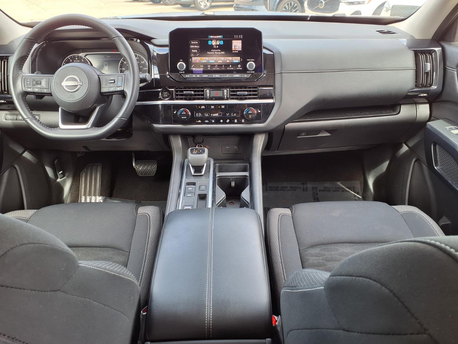 Used 2025 Nissan Pathfinder SV FWD image 17