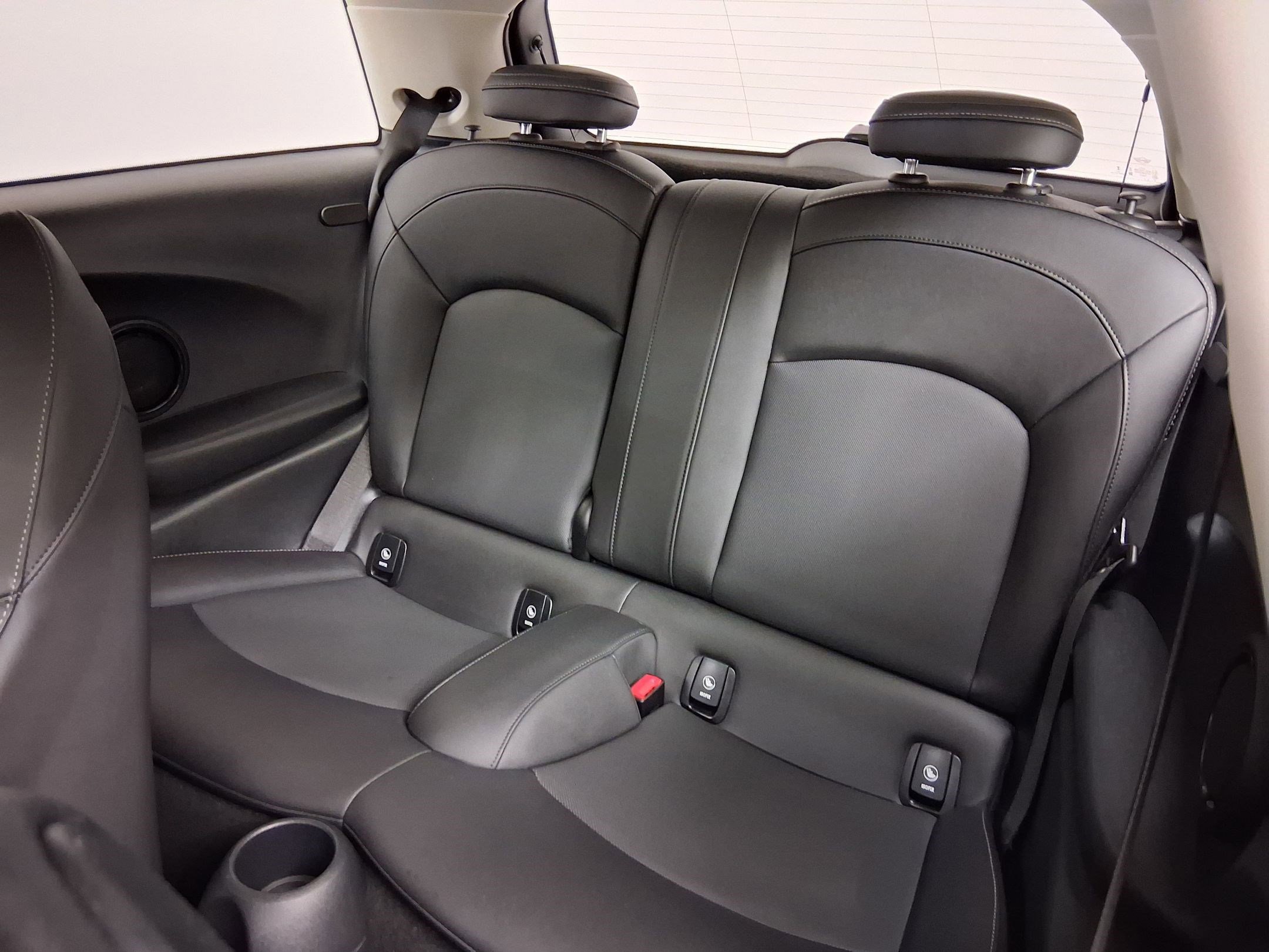 Certified 2024 MINI Cooper S image 28