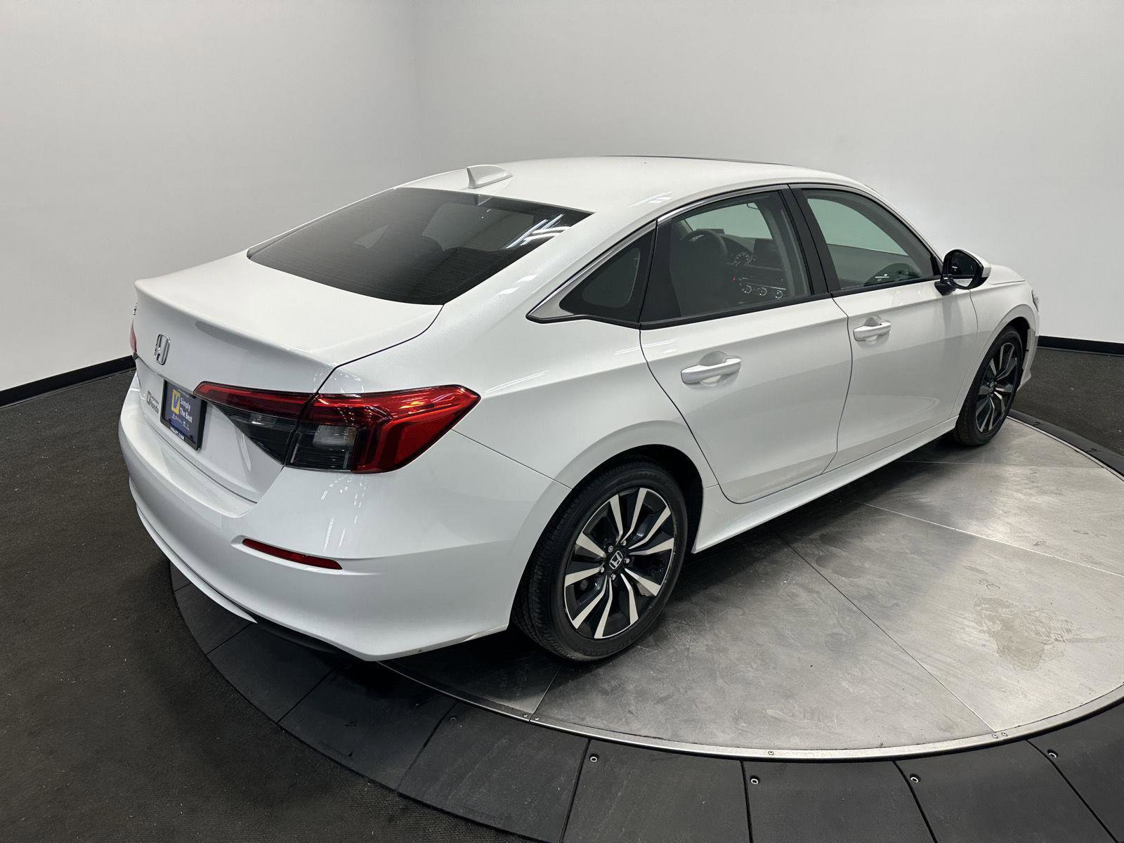 Certified 2024 Honda Civic EX image 6