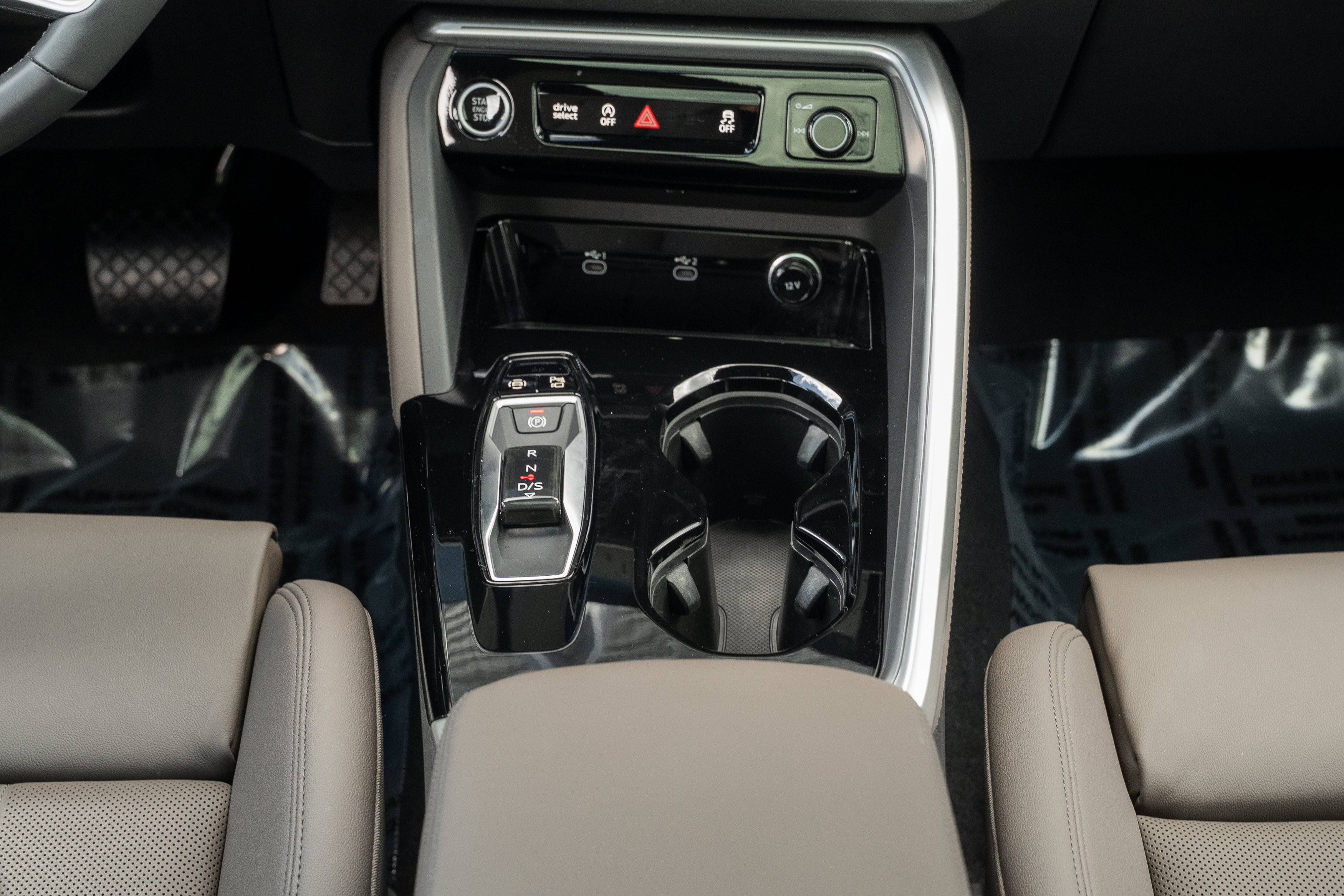 Certified 2025 Audi Q5 Premium w/ Premium Plus AWD/4WD image 17