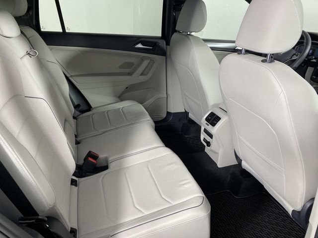 Used 2022 Volkswagen Tiguan SEL R-Line image 14