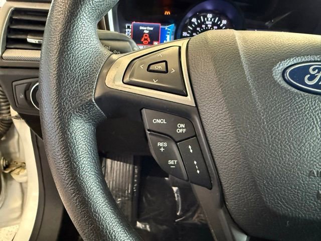 Used 2019 Ford Fusion SE FWD image 19