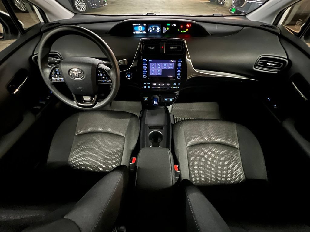 Certified 2022 Toyota Prius LE FWD image 23
