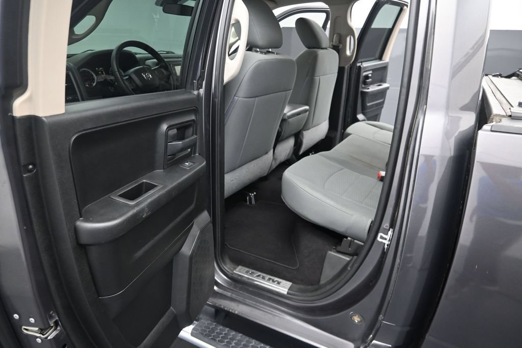 Used 2019 RAM 1500 Express w/ Express Value Package RWD image 15