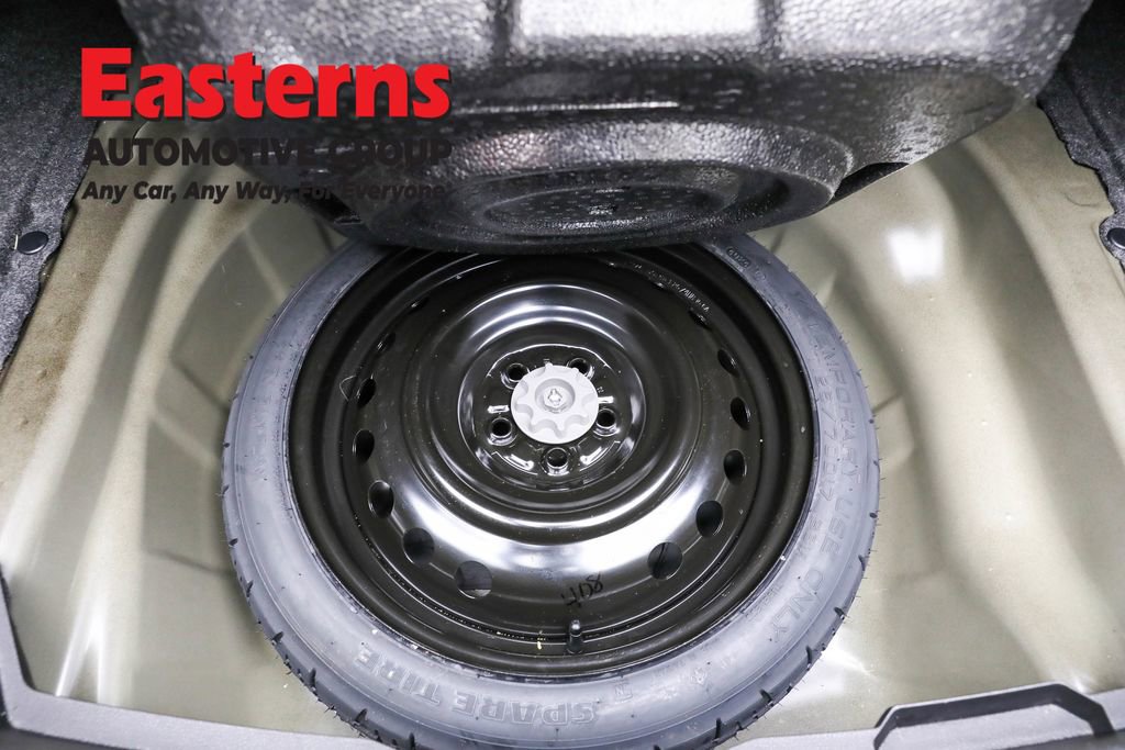 Used 2025 Toyota Corolla LE image 19