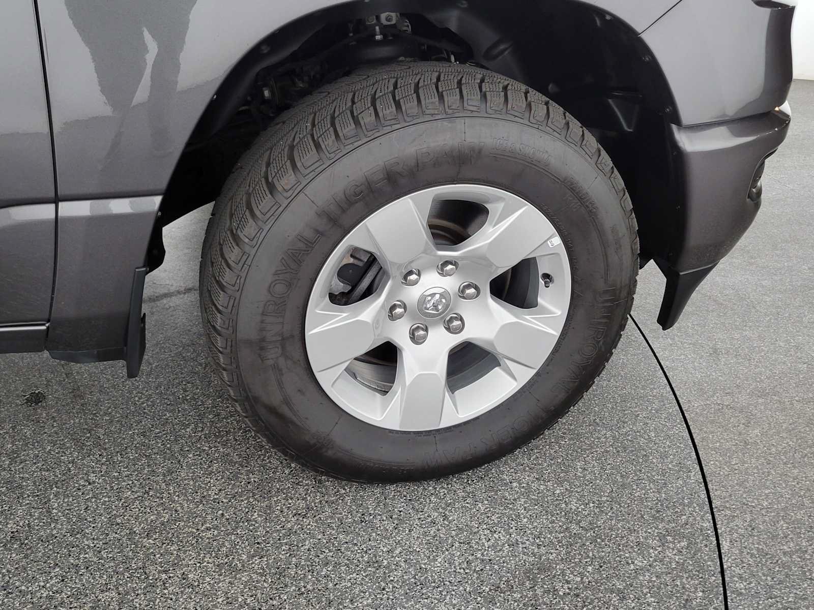 Used 2022 RAM 1500 Big Horn AWD/4WD image 9