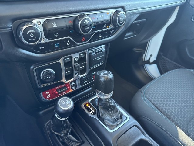 Used 2024 Jeep Wrangler Unlimited Rubicon 4xe image 17