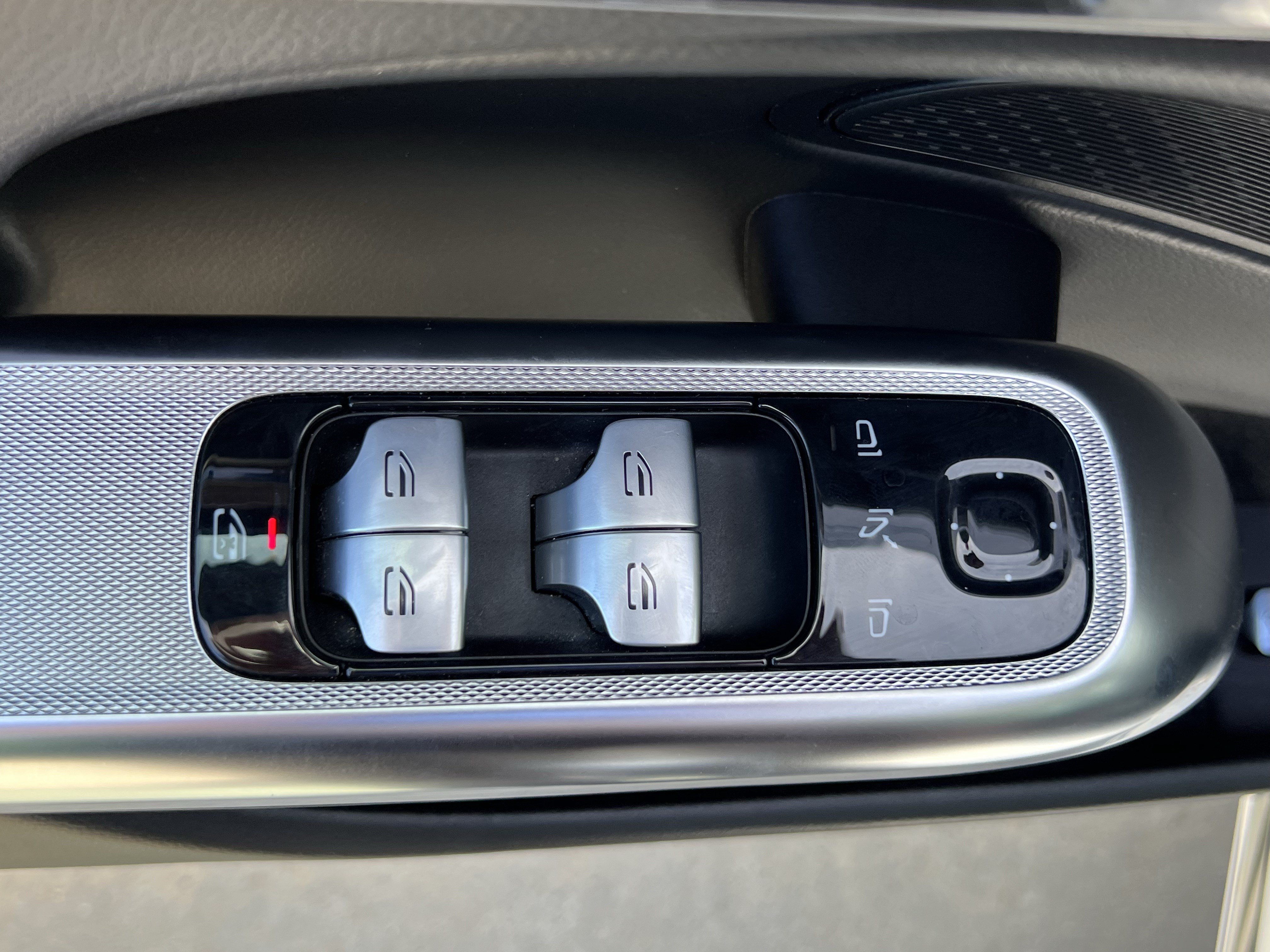 Certified 2025 Mercedes-Benz E 350 4MATIC Sedan image 15