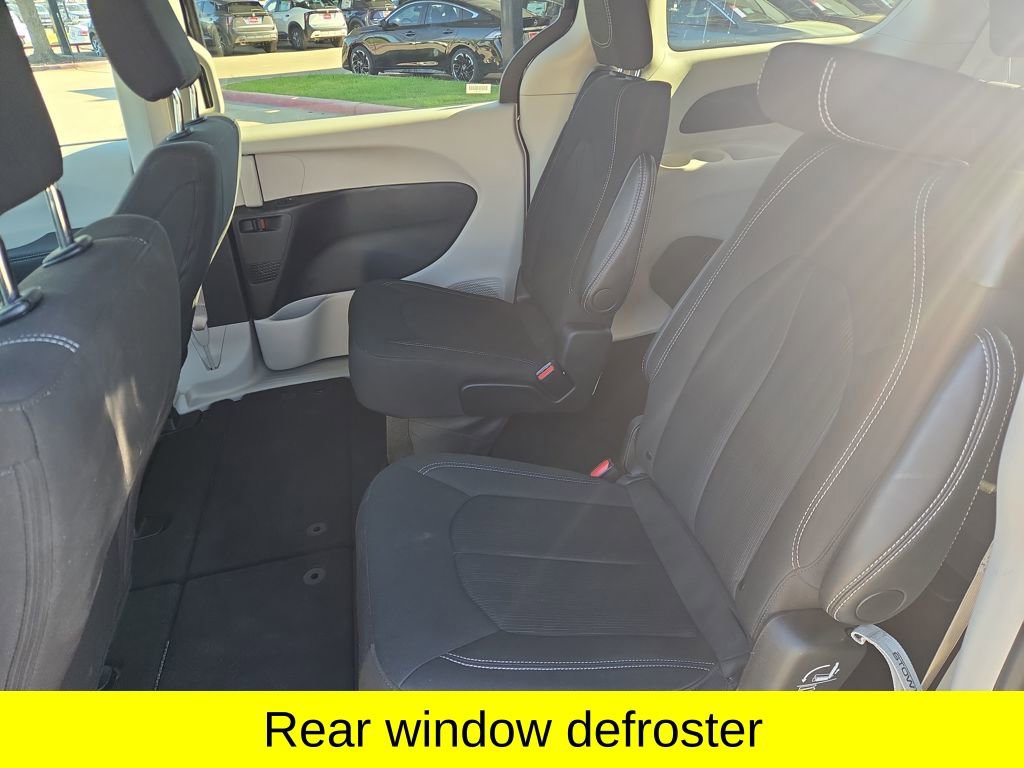 Used 2024 Chrysler Voyager LX FWD image 13