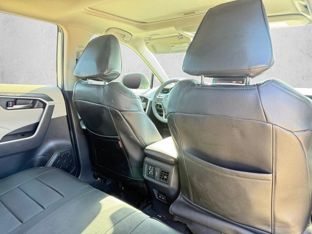 Used 2022 Toyota RAV4 XLE w/ Convenience Package AWD/4WD image 20