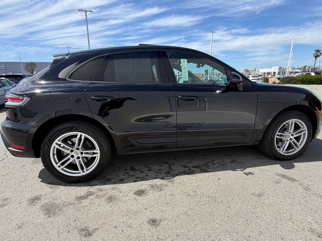 Used 2024 Porsche Macan AWD/4WD image 7