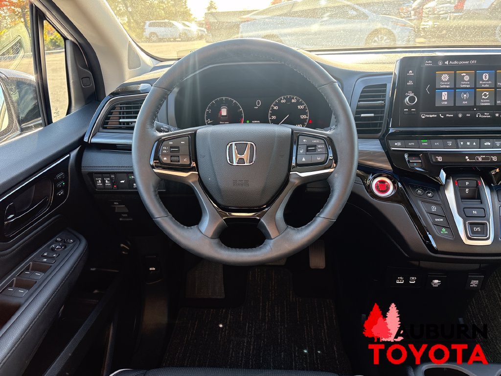 Used 2026 Honda Odyssey Elite image 13