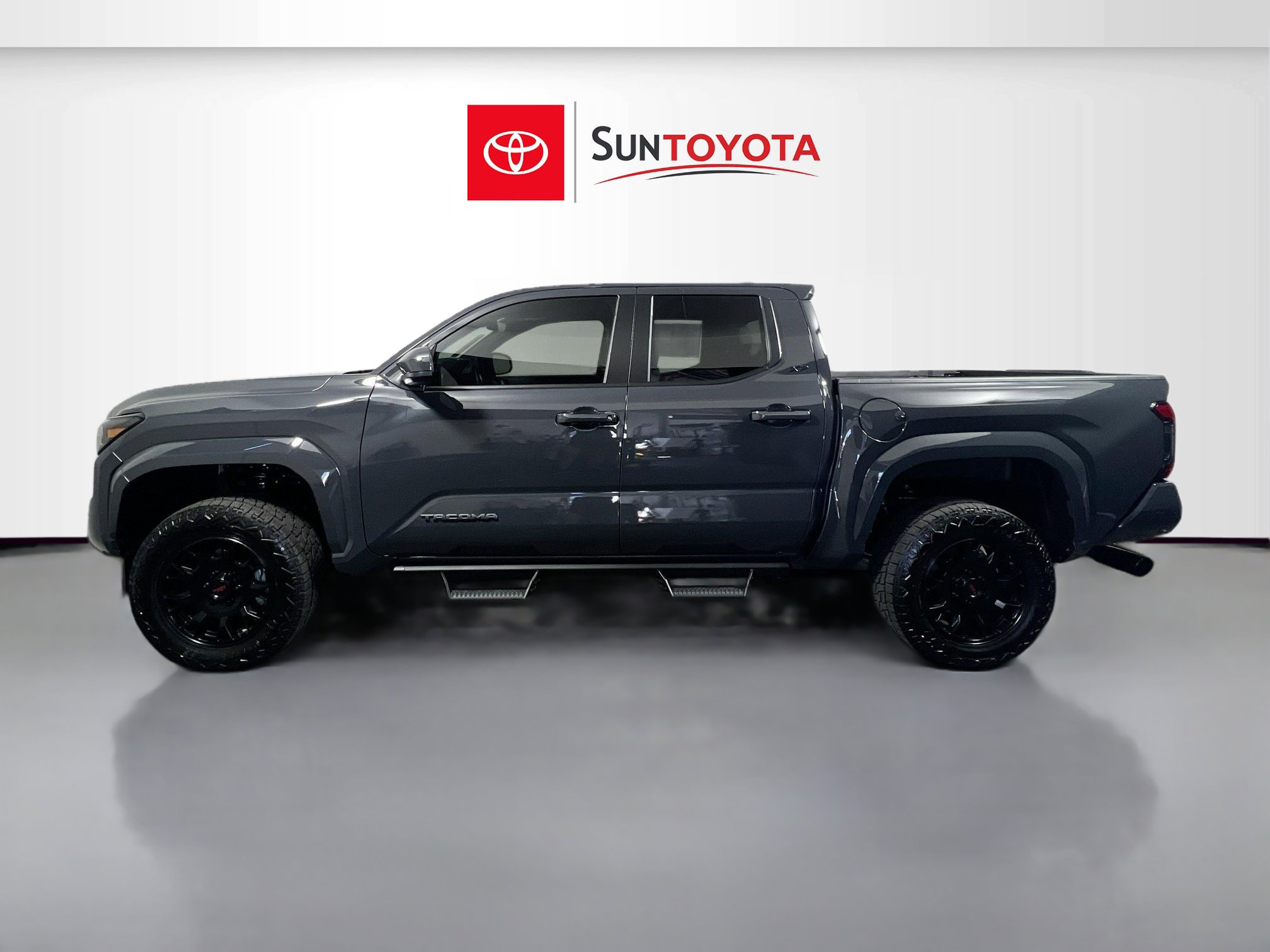 Used 2026 Toyota Tacoma SR5 RWD image 7