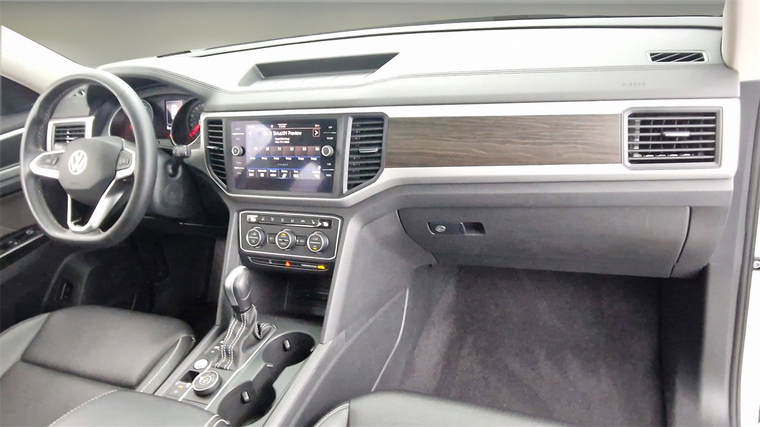 Used 2021 Volkswagen Atlas SE w/ Panoramic Sunroof Package image 26