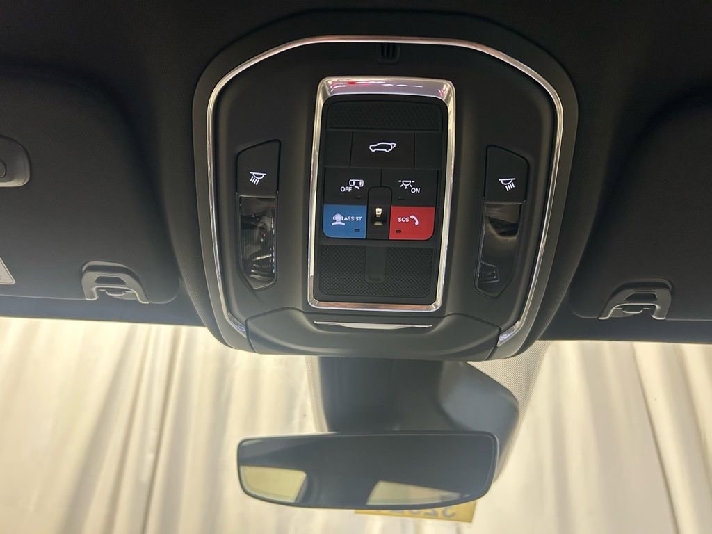 New 2026 Jeep Grand Wagoneer L 4WD image 18