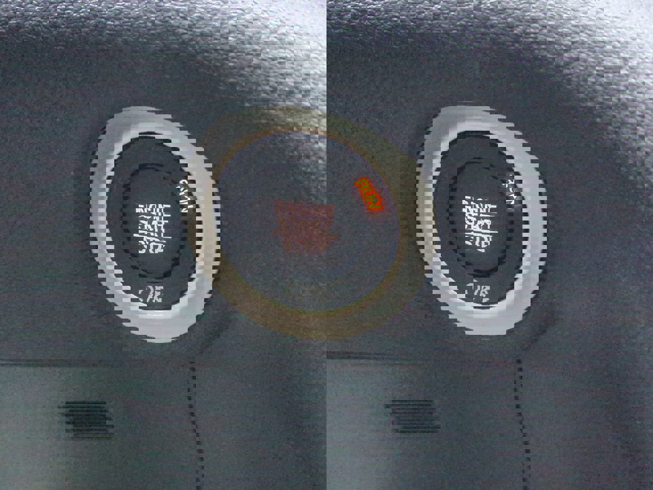 Certified 2025 Chrysler Pacifica Select image 26