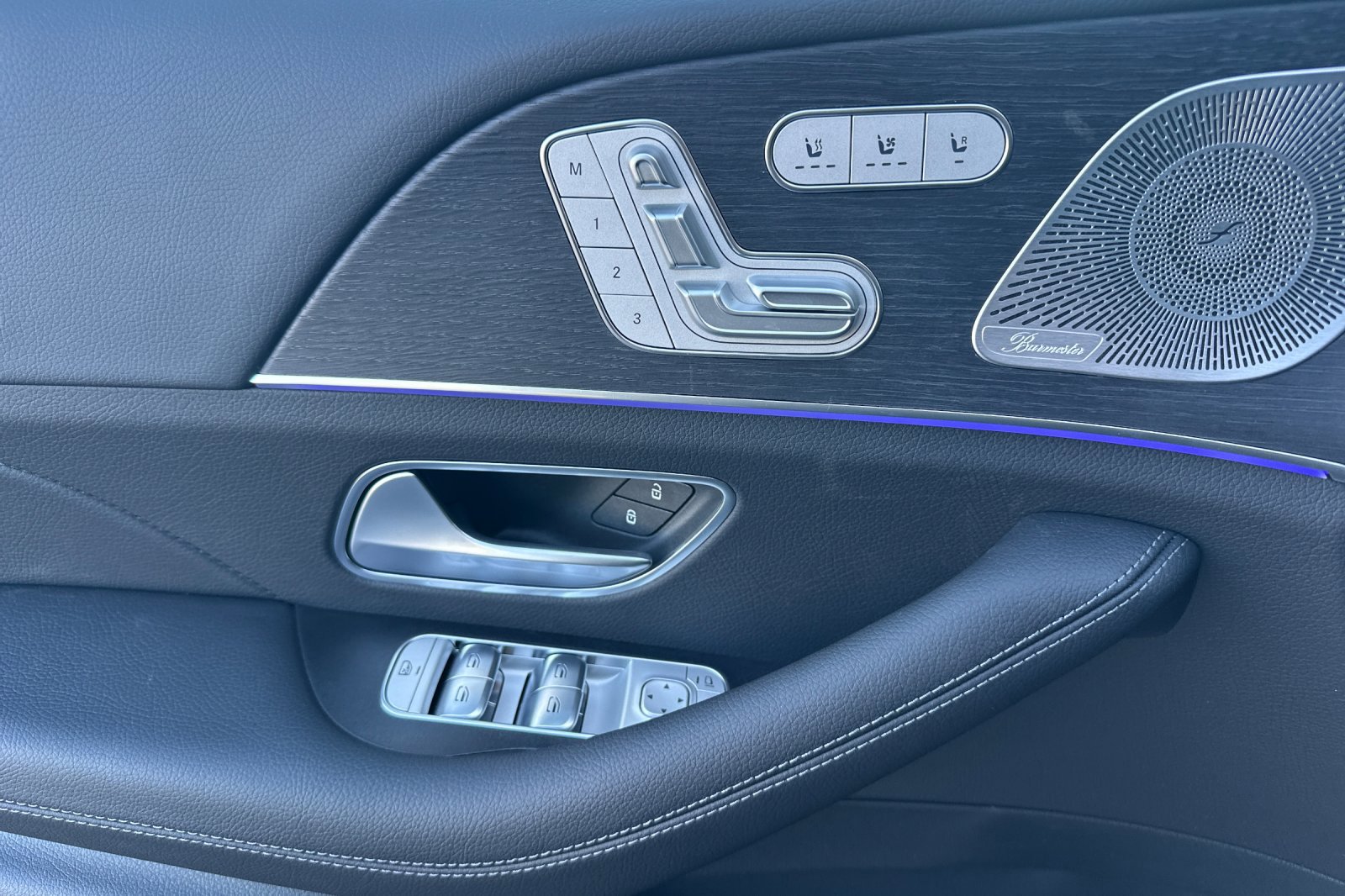 New 2026 Mercedes-Benz GLS 450 4MATIC image 11