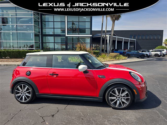 Used 2023 MINI Cooper S FWD image 1