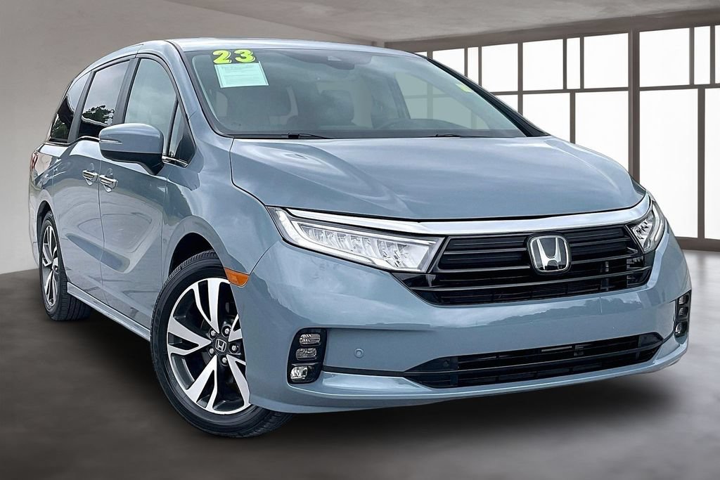 Used 2023 Honda Odyssey Touring image 3