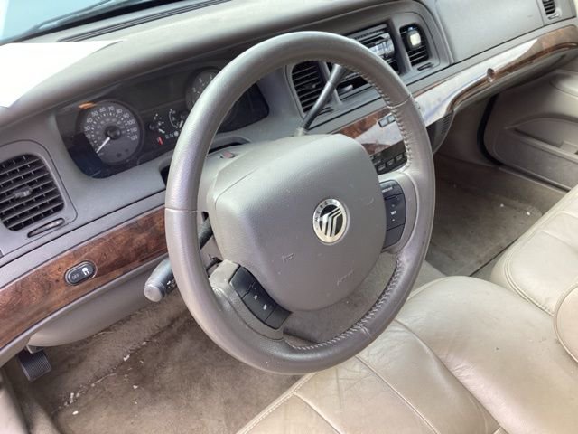 Used 2010 Mercury Grand Marquis LS image 26