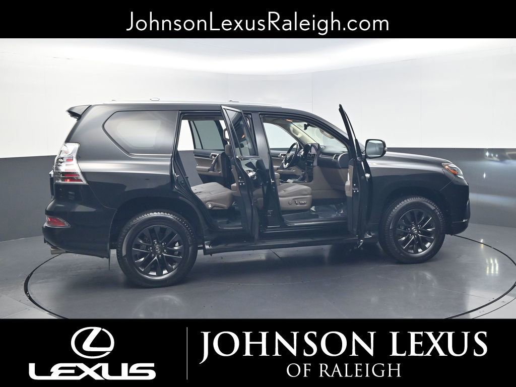 Used 2023 Lexus GX 460 Premium w/ Premium Package AWD/4WD image 32