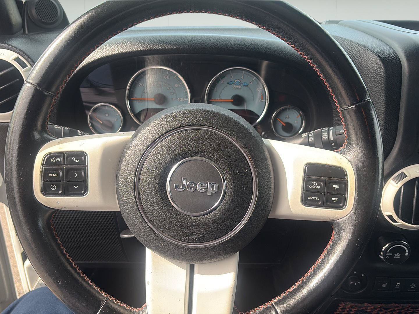 Used 2012 Jeep Wrangler Unlimited Sahara AWD/4WD image 14