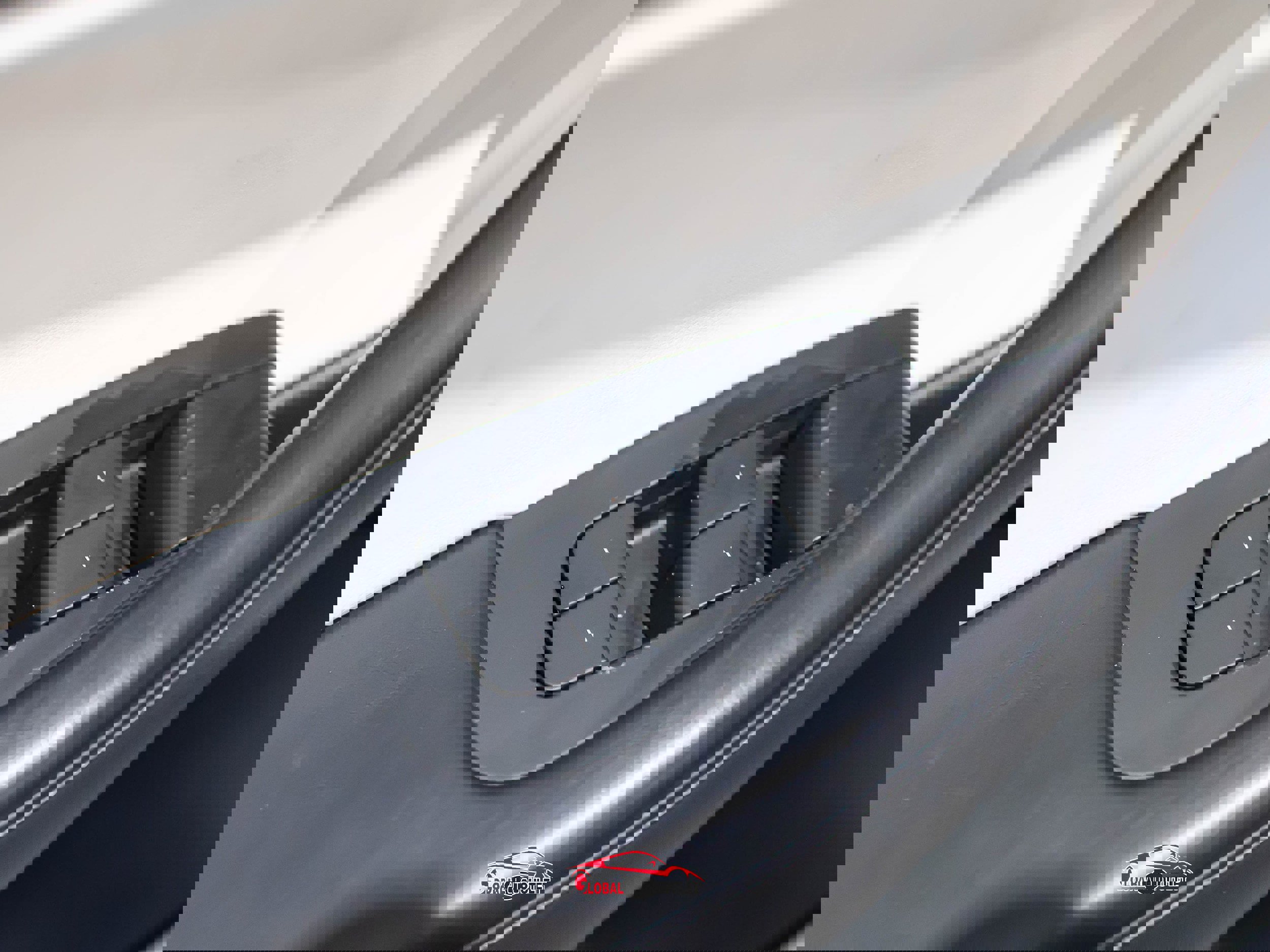 Used 2021 Tesla Model Y Performance image 33